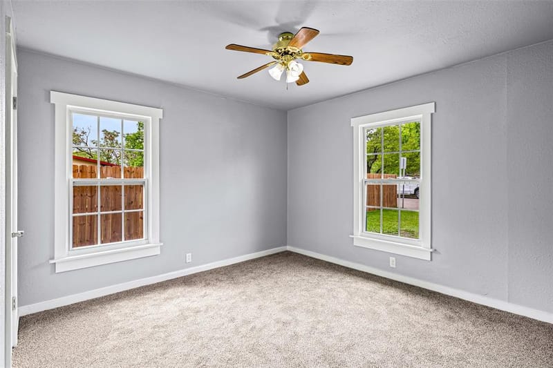 203 S Lancaster Street, Granbury TX 76048 - Photo 27