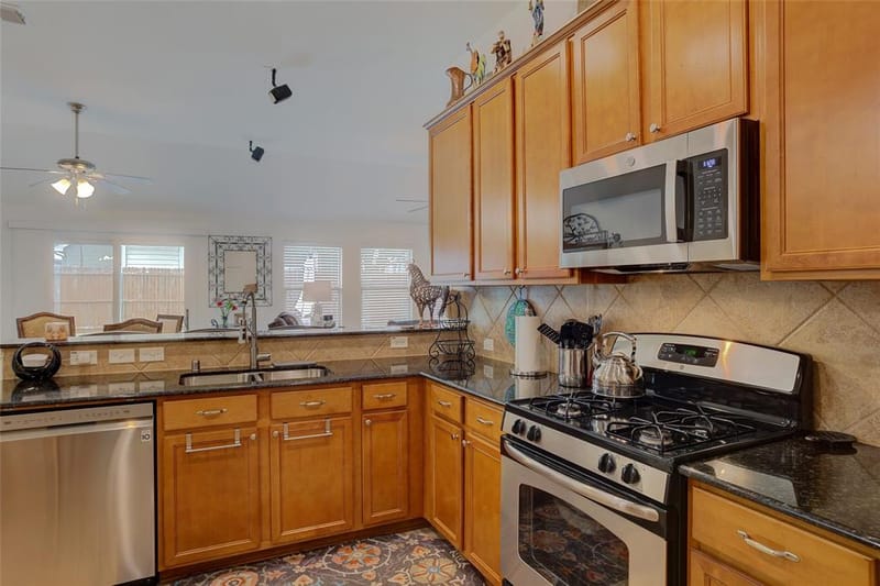 1913 Hidden Fairway Drive, Wylie TX 75098 - Photo 8