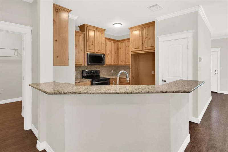 105 Ashlyn Court, Whitesboro TX 76273 - Photo 7
