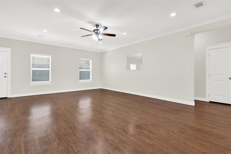 105 Ashlyn Court, Whitesboro TX 76273 - Photo 3