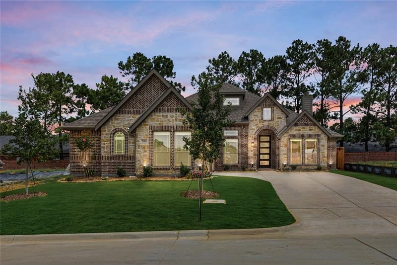 2309 Legacy Oaks Lane, Bedford TX 76021 - Photo 2