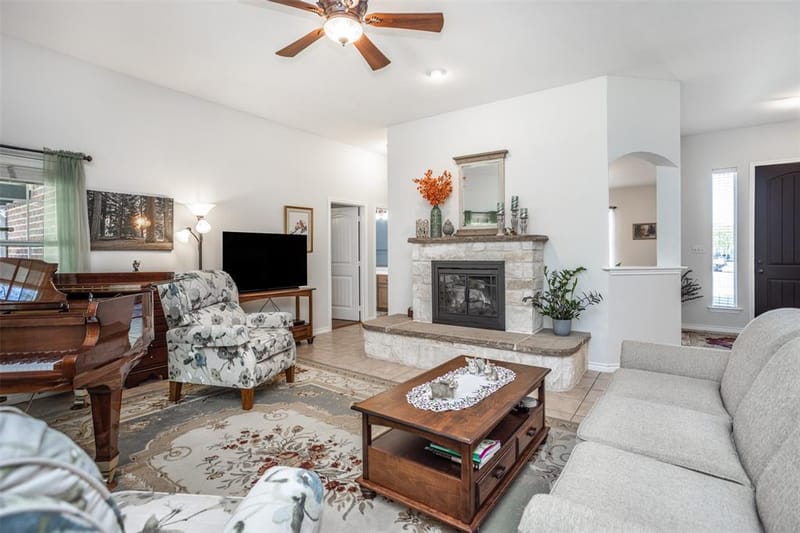 116 Ashlyn Court, Whitesboro TX 76273 - Photo 16