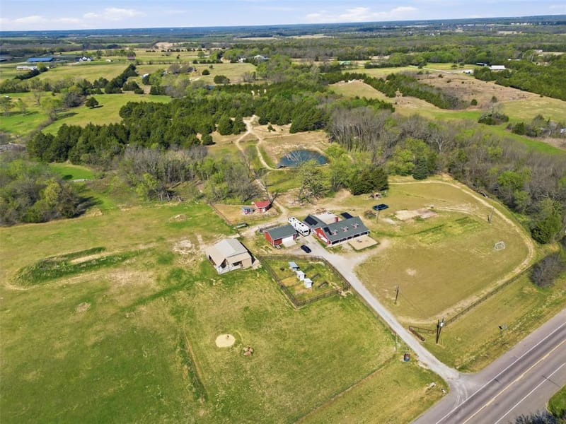 3823 State Highway 11, Bonham TX 75418 - Photo 32