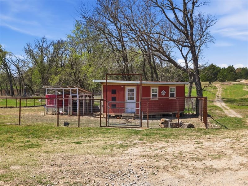 3823 State Highway 11, Bonham TX 75418 - Photo 34