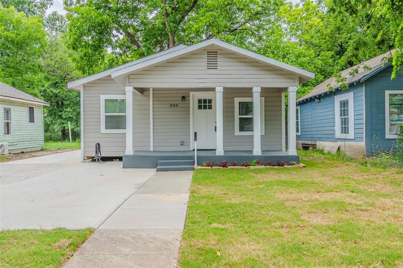 808 N Montgomery Street, Sherman TX 75090