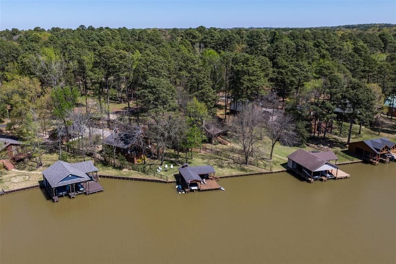 551 W Eagle Point Drive, Mount Vernon TX 75457 - Photo 28