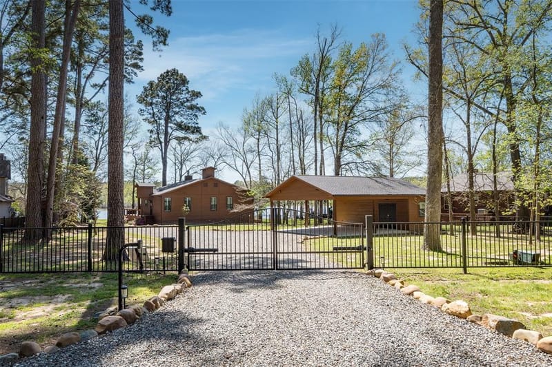 551 W Eagle Point Drive, Mount Vernon TX 75457 - Photo 8