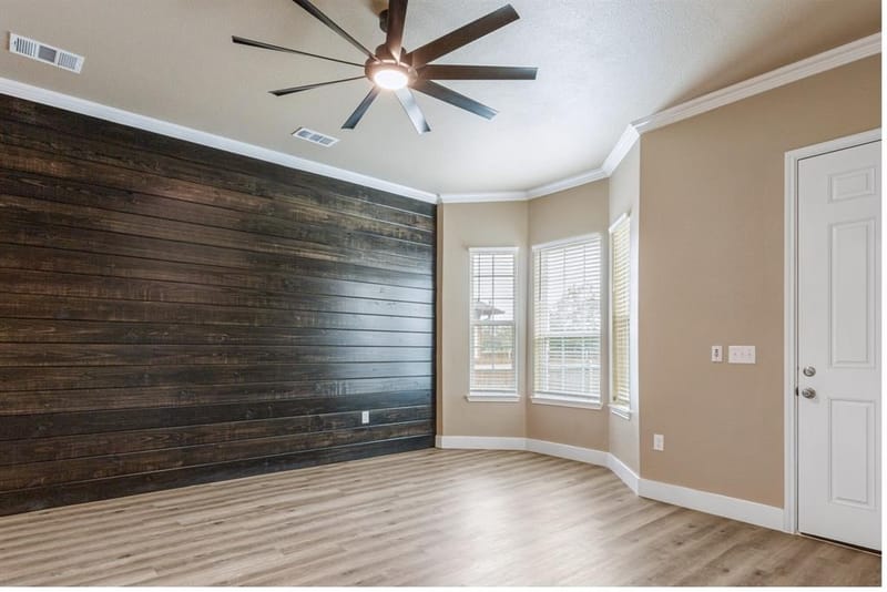 413 Henderson Street, Bonham TX 75418 - Photo 2