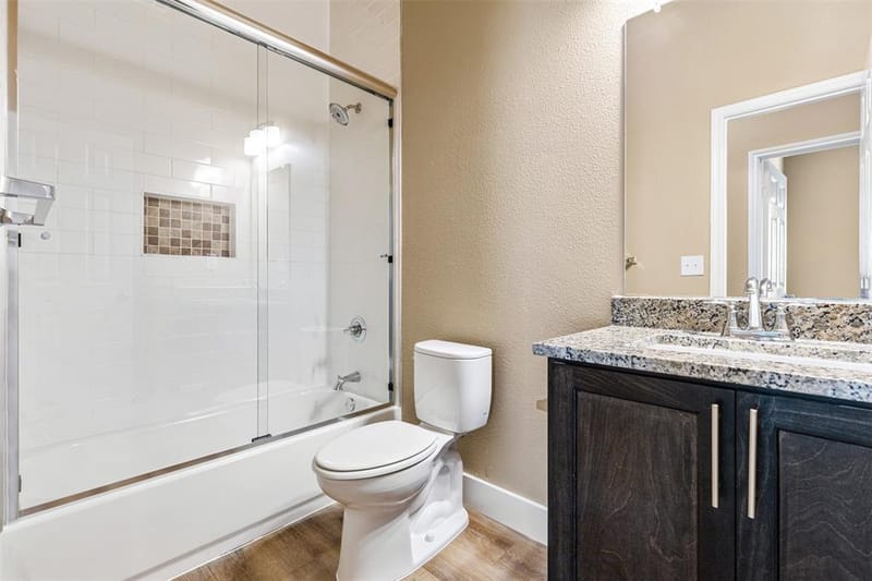 413 Henderson Street, Bonham TX 75418 - Photo 11
