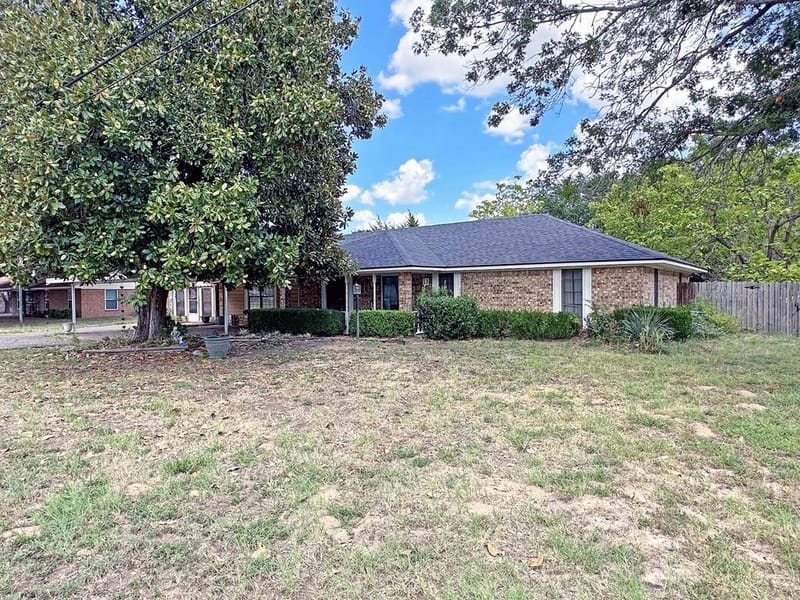 2307 Crystal Drive, Athens TX 75751