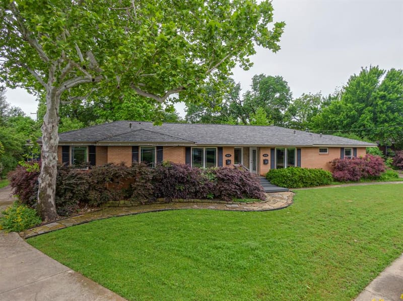 9528 Ash Creek Drive, Dallas TX 75228 - Photo 4