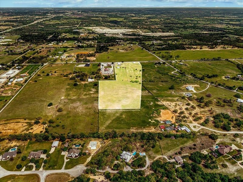 806 Dennis Road, Weatherford TX 76087 - Photo 6