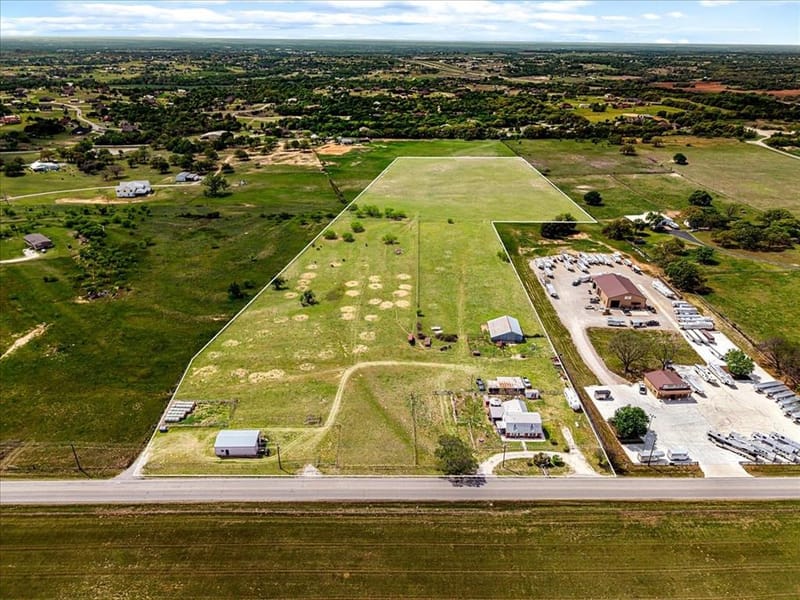 806 Dennis Road, Weatherford TX 76087
