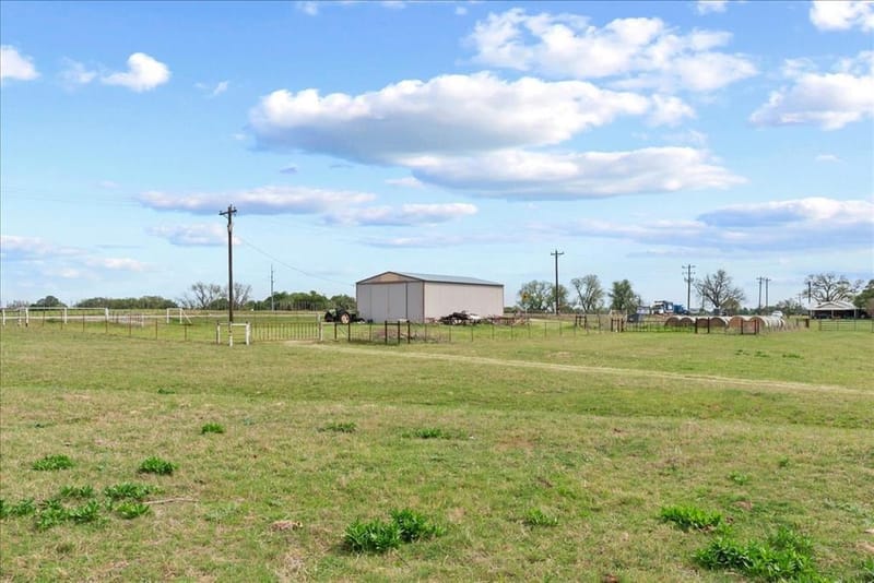 806 Dennis Road, Weatherford TX 76087 - Photo 20