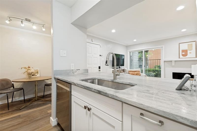 6900 Skillman Street # 407, Dallas TX 75231 - Photo 7