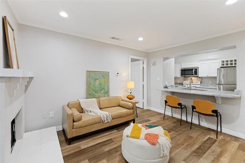 6900 Skillman Street # 407, Dallas TX 75231 - Photo 4