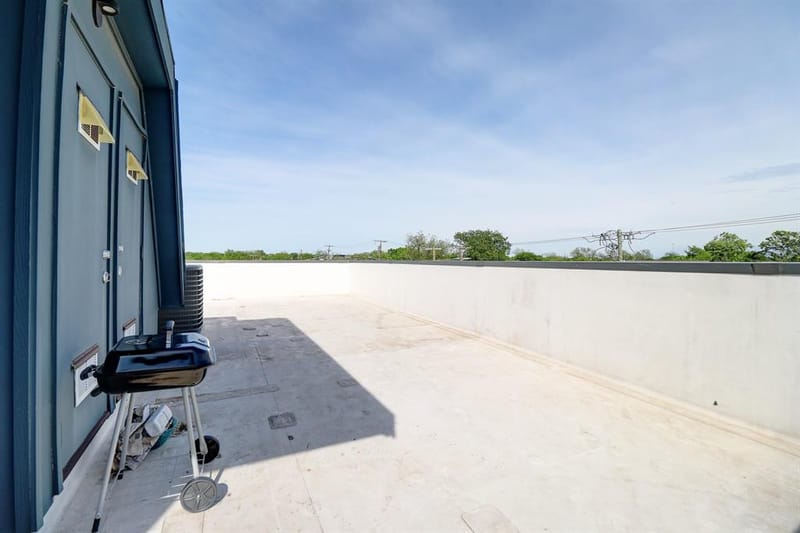 183 S Prairie Avenue, Dallas TX 75226 - Photo 23