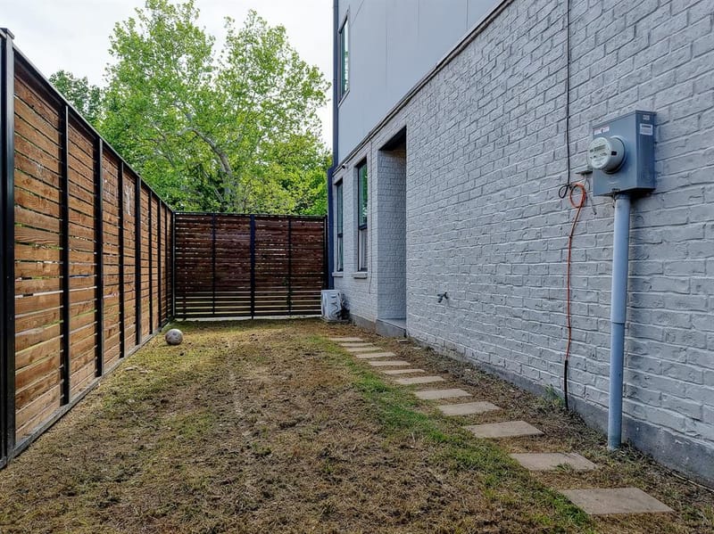 183 S Prairie Avenue, Dallas TX 75226 - Photo 20