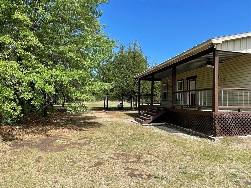 2110 County Road 1220, Savoy TX 75479 - Photo 5