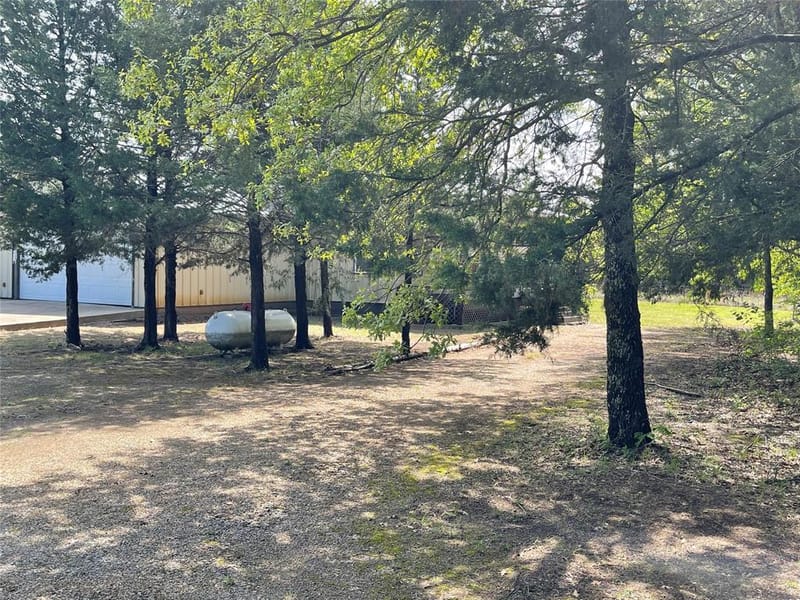 2110 County Road 1220, Savoy TX 75479 - Photo 31
