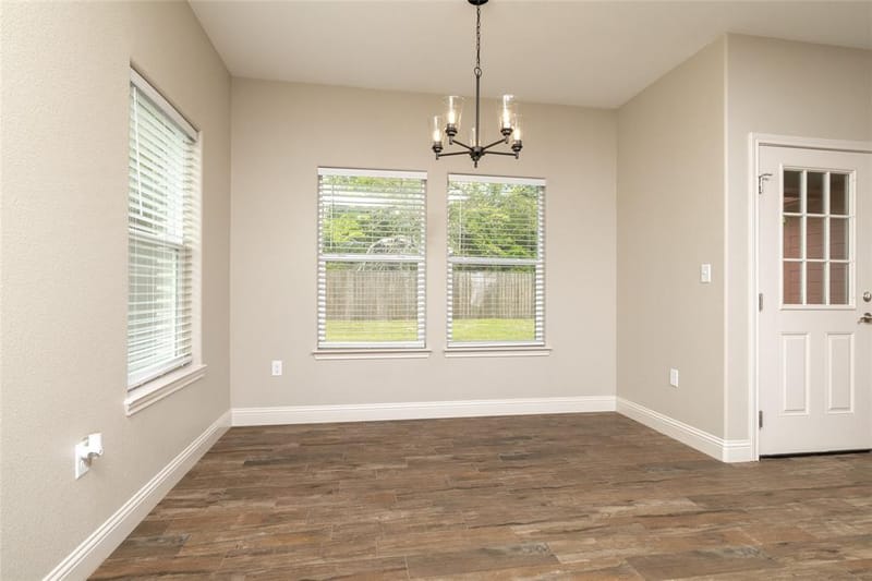405 Titus Drive, Springtown TX 76082 - Photo 15