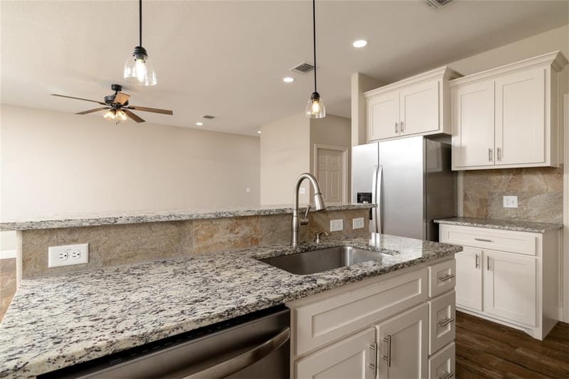 405 Titus Drive, Springtown TX 76082 - Photo 19
