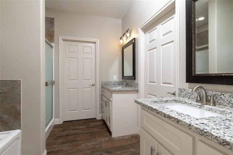 405 Titus Drive, Springtown TX 76082 - Photo 29