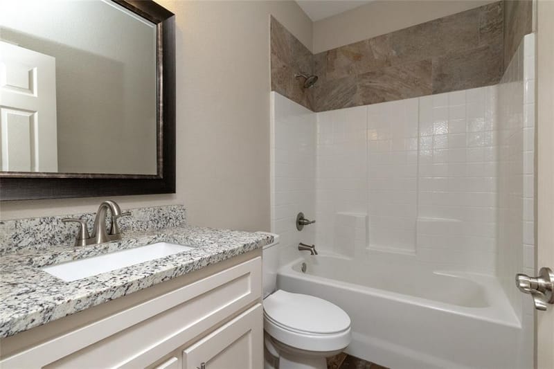 405 Titus Drive, Springtown TX 76082 - Photo 8