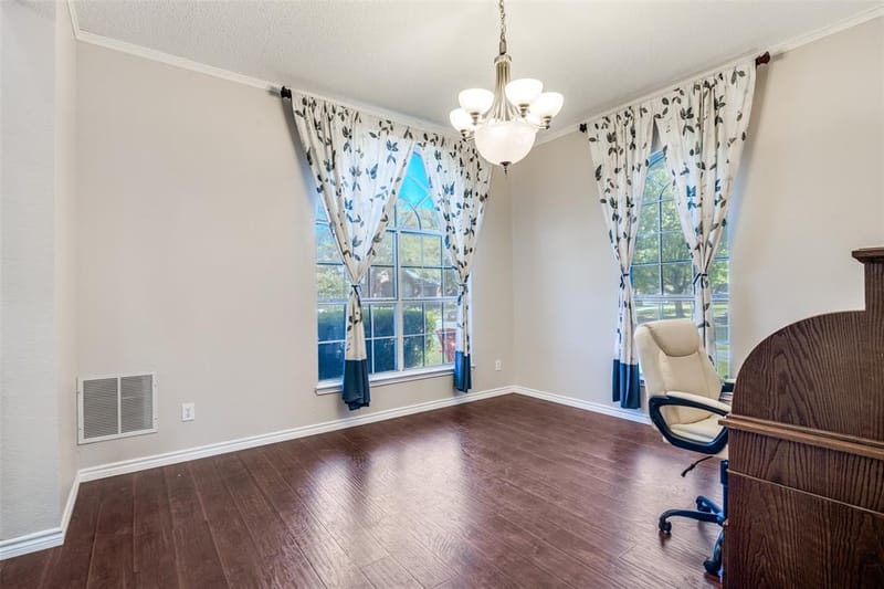 7517 Silverthorn Drive, Rowlett TX 75089 - Photo 17