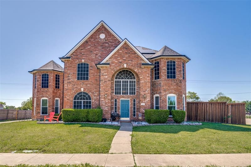 7517 Silverthorn Drive, Rowlett TX 75089 - Photo 3