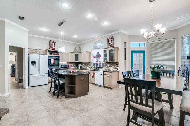 7517 Silverthorn Drive, Rowlett TX 75089 - Photo 10