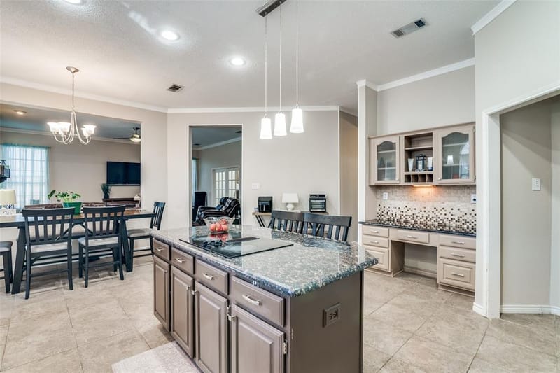 7517 Silverthorn Drive, Rowlett TX 75089 - Photo 8