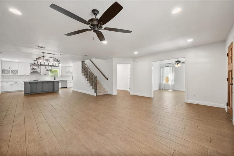 2158 Morning Glory Avenue, Fort Worth TX 76111 - Photo 9