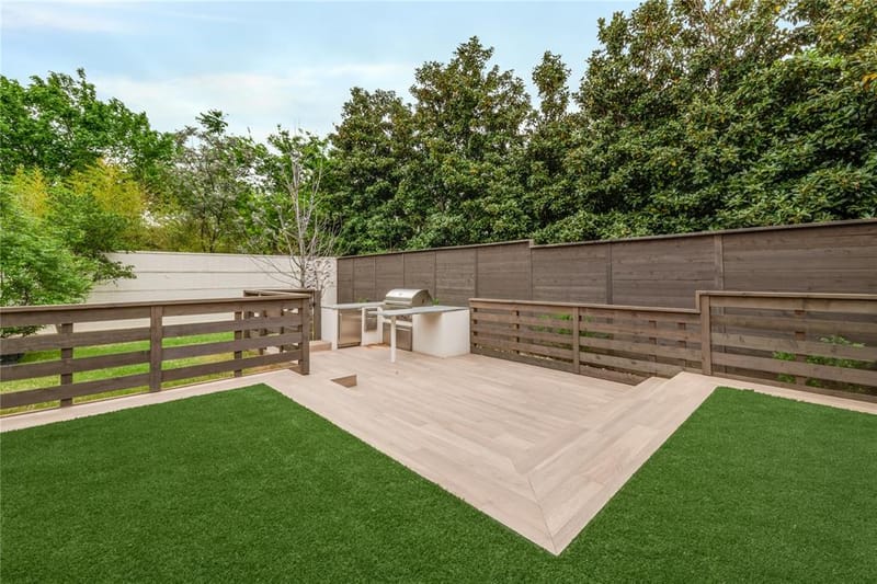 9102 Bluff Hollow Court, Dallas TX 75220 - Photo 31