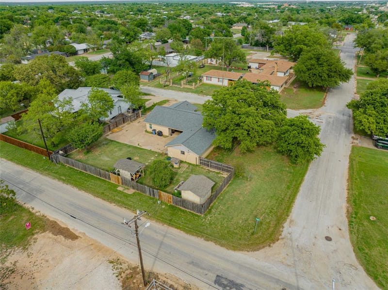 201 Westwood Street, Breckenridge TX 76424 - Photo 31