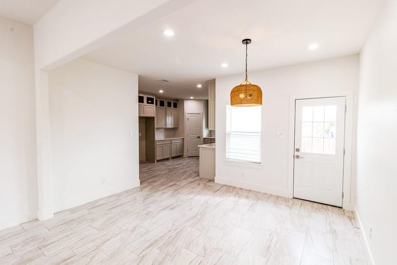 536 Highview Court, Godley TX 76044 - Photo 6