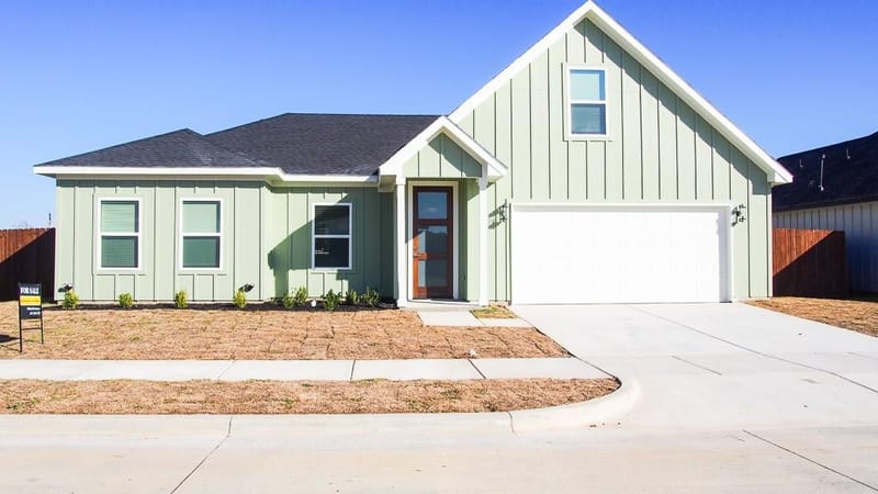 536 Highview Court, Godley TX 76044