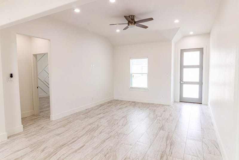 536 Highview Court, Godley TX 76044 - Photo 4