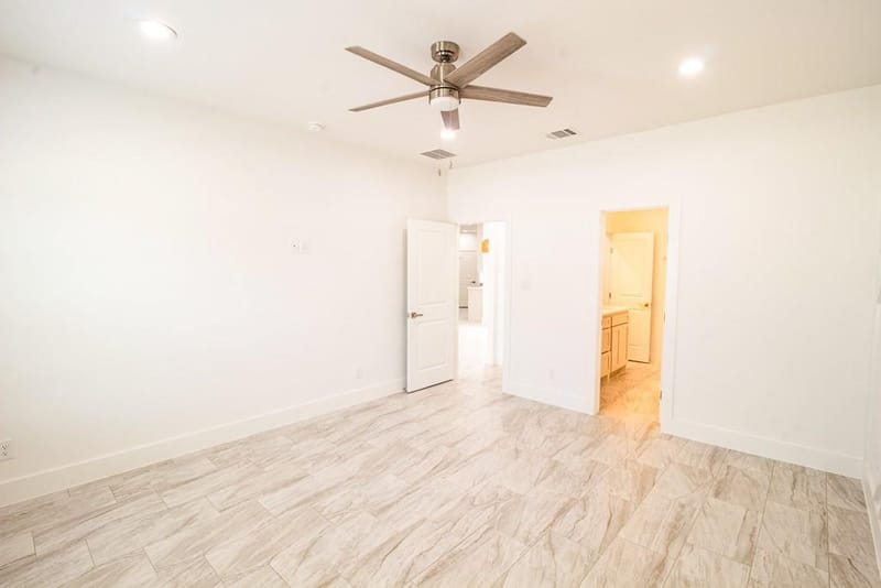 536 Highview Court, Godley TX 76044 - Photo 8