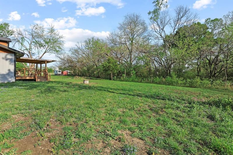 1604 County Rd 4040, Savoy TX 75479 - Photo 32