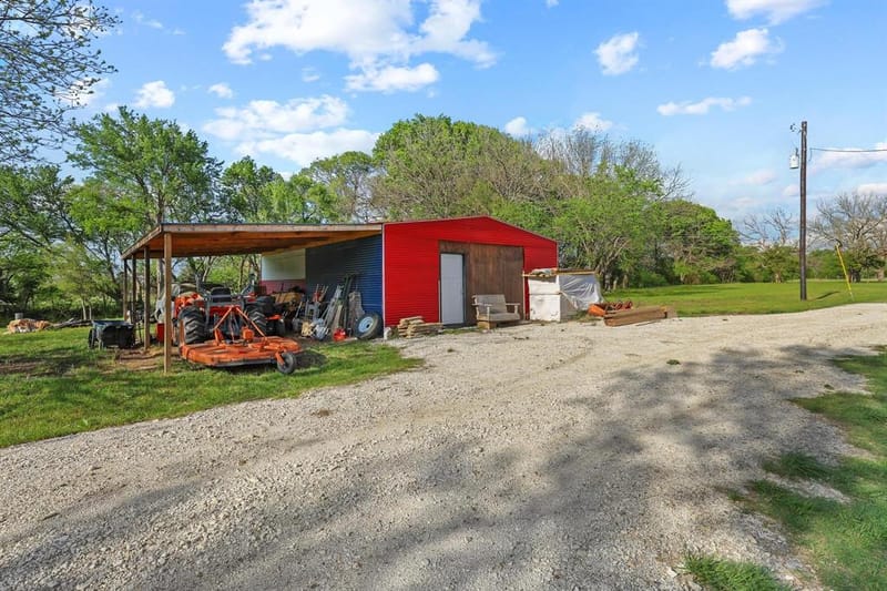 1604 County Rd 4040, Savoy TX 75479 - Photo 37