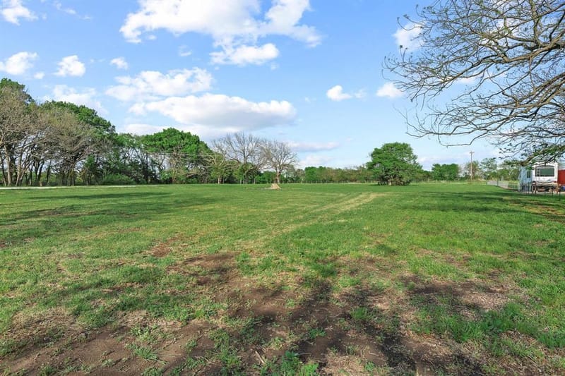 1604 County Rd 4040, Savoy TX 75479 - Photo 35