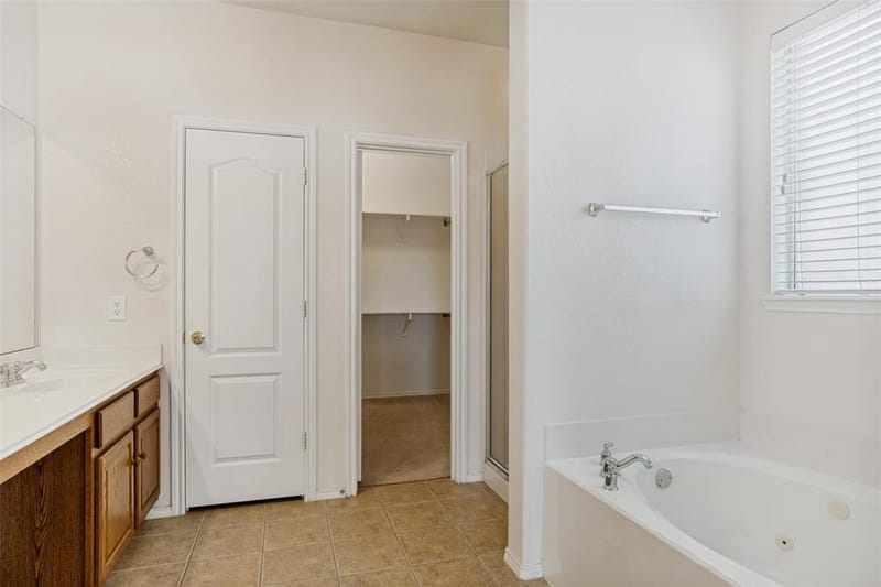 1926 Rustic Creek Drive, Garland TX 75040 - Photo 13