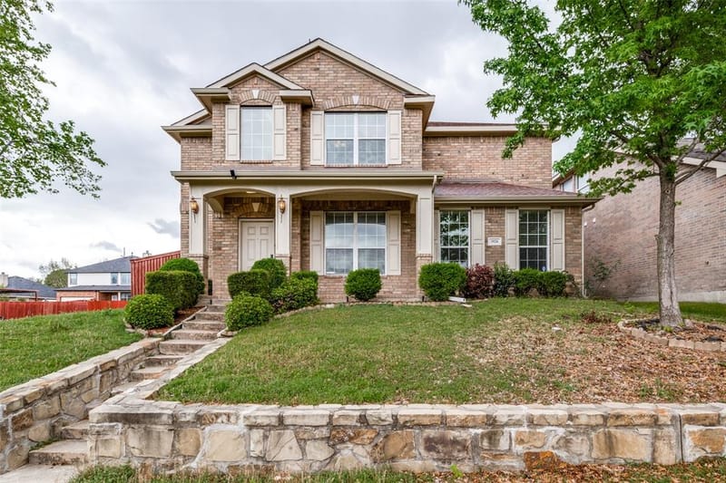 1926 Rustic Creek Drive, Garland TX 75040