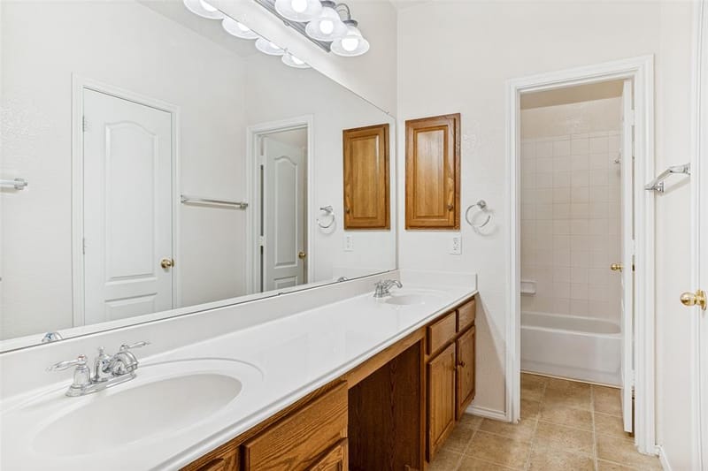 1926 Rustic Creek Drive, Garland TX 75040 - Photo 20
