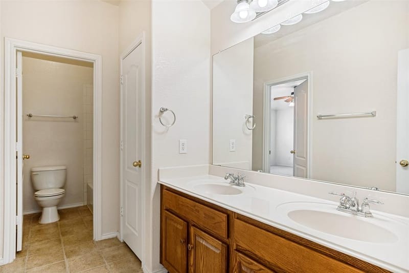 1926 Rustic Creek Drive, Garland TX 75040 - Photo 18