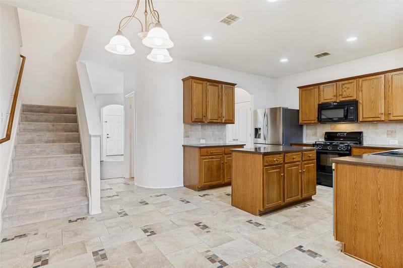 1926 Rustic Creek Drive, Garland TX 75040 - Photo 8