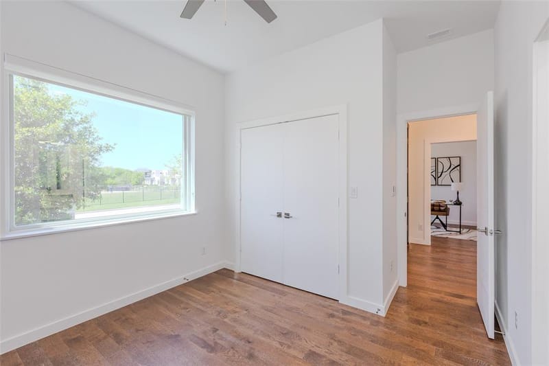 9742 Sunset Drive, Frisco TX 75033 - Photo 8