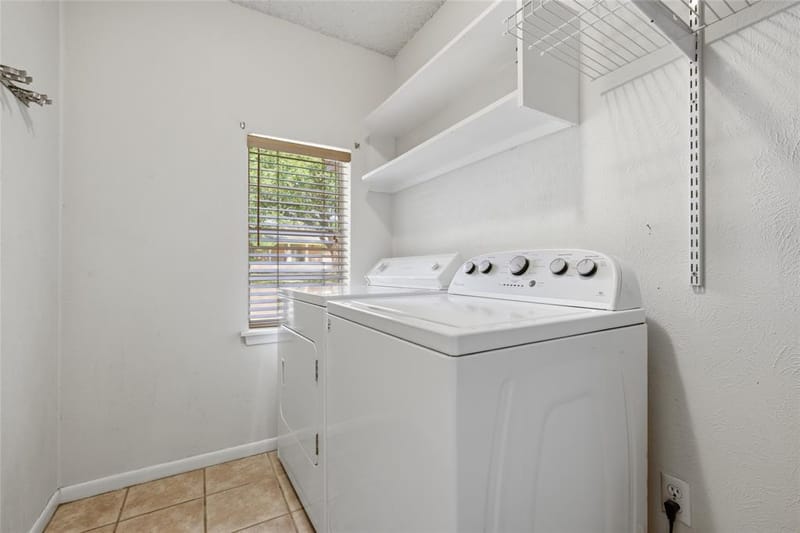 8240 Forest Ridge Drive, Woodway TX 76712 - Photo 9