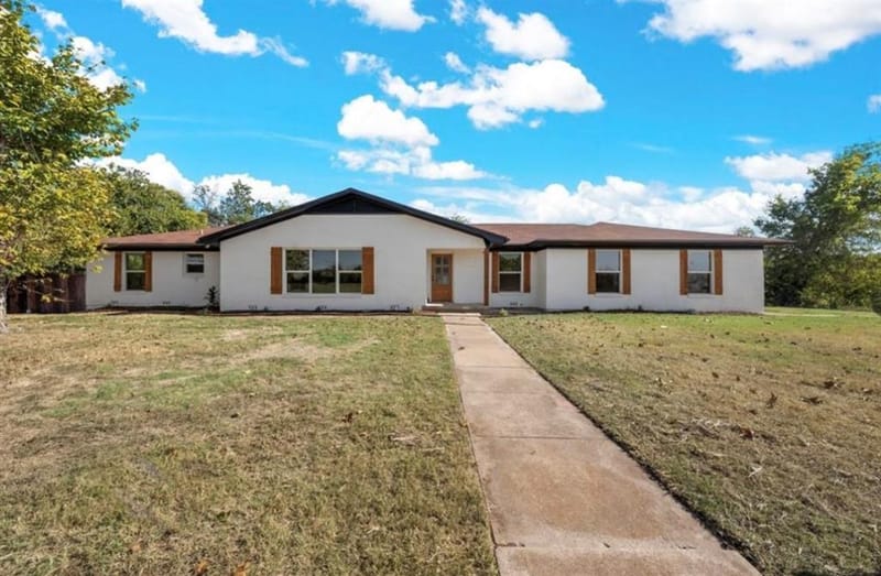 316 Benson Road, Robinson TX 76706